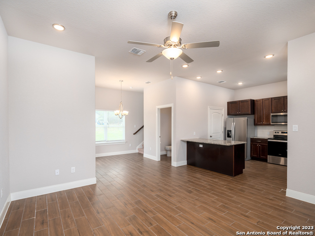 Image 4 of 20 For 361 High Dr A