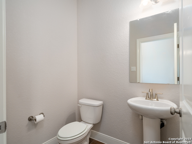 Image 7 of 20 For 361 High Dr A