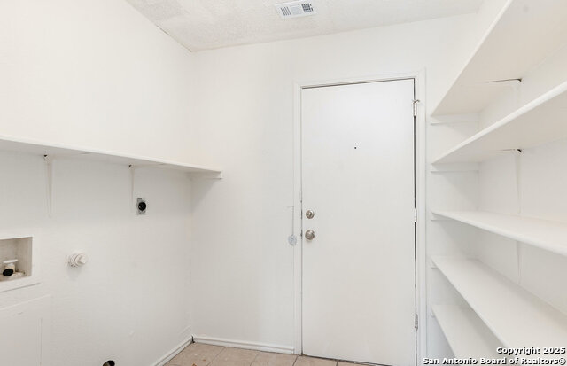 Image 10 of 25 For 3713 Candlecreek Ct