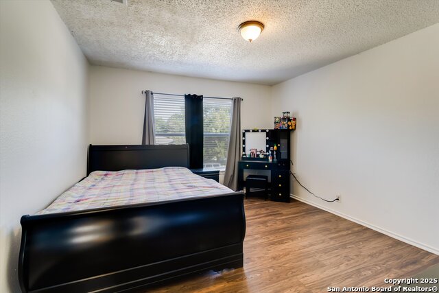 Image 21 of 25 For 3713 Candlecreek Ct