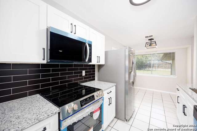 Image 11 of 31 For 7717 Dry Canyon