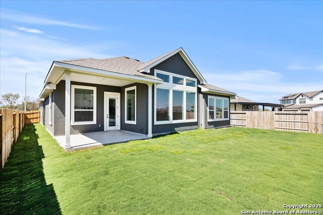 Listing photo id 14 for 413 Canyon Live Oak