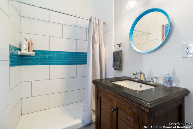 Image 12 of 17 For 1480 Lavaca