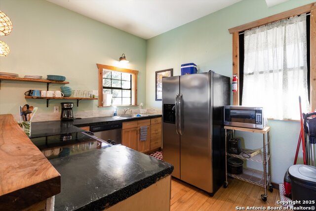 Image 8 of 17 For 1480 Lavaca