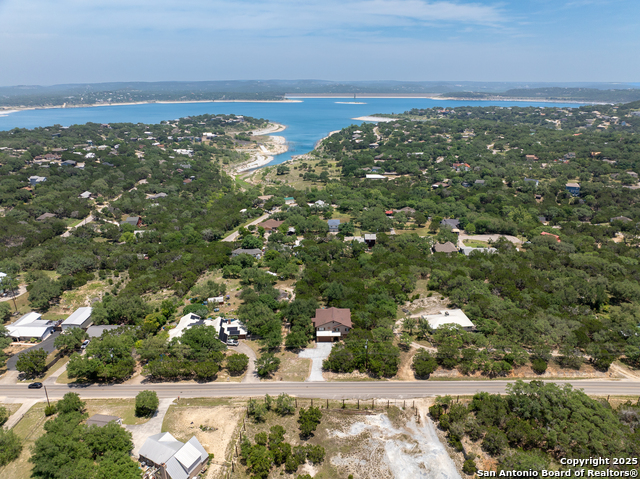 Listing photo id 43 for 1350 Colleen