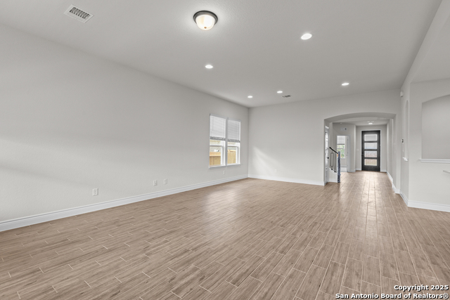 Listing photo id 16 for 342 Bodensee Place