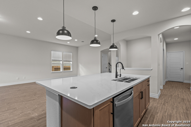 Listing photo id 20 for 342 Bodensee Place