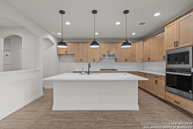 Listing photo id 23 for 342 Bodensee Place