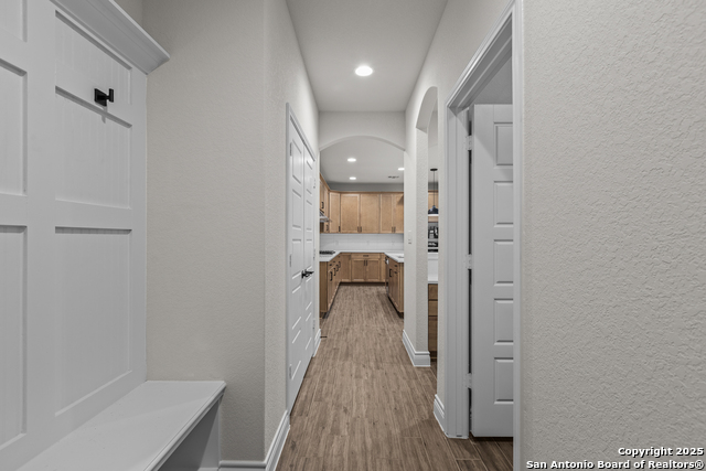 Listing photo id 31 for 342 Bodensee Place