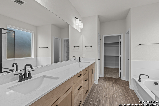 Listing photo id 32 for 342 Bodensee Place