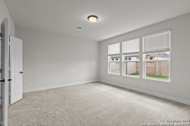 Listing photo id 40 for 342 Bodensee Place