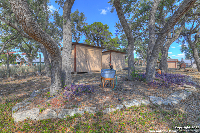 Image 34 of 39 For 1631 Cattail