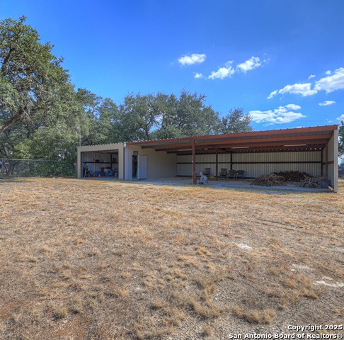 Image 37 of 39 For 1631 Cattail
