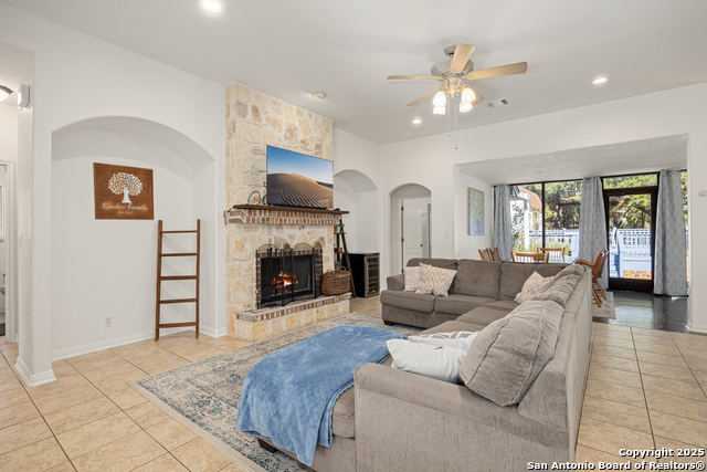 Image 8 of 48 For 166 Bridle