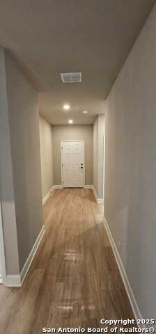 Listing photo id 12 for 7205 Exeter  