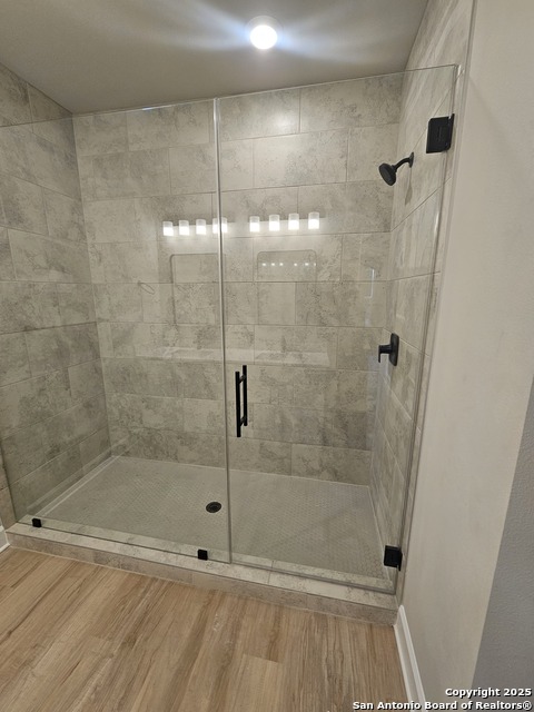 Listing photo id 6 for 7205 Exeter  