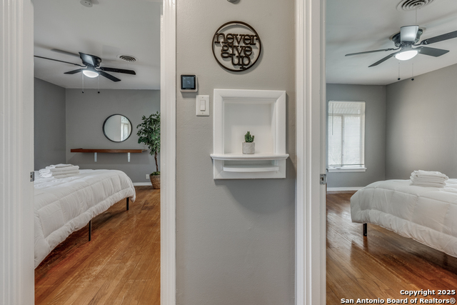 Image 2 of 11 For 339 Edgebrook