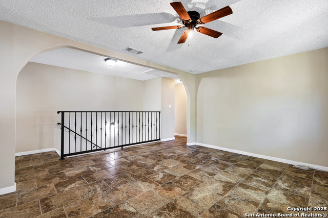 Image 15 of 24 For 7663 Claridge