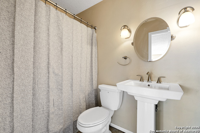 Image 18 of 24 For 7663 Claridge