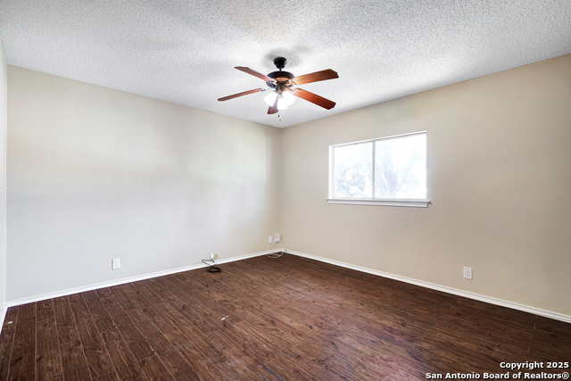 Image 19 of 24 For 7663 Claridge