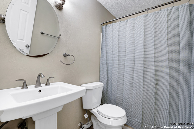 Image 21 of 24 For 7663 Claridge