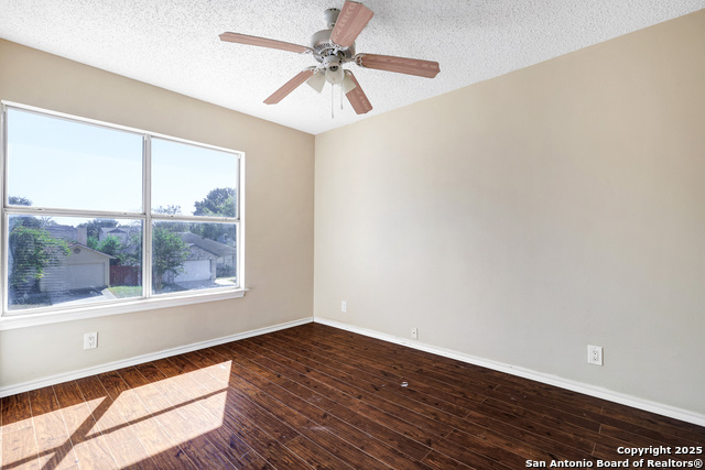 Image 22 of 24 For 7663 Claridge