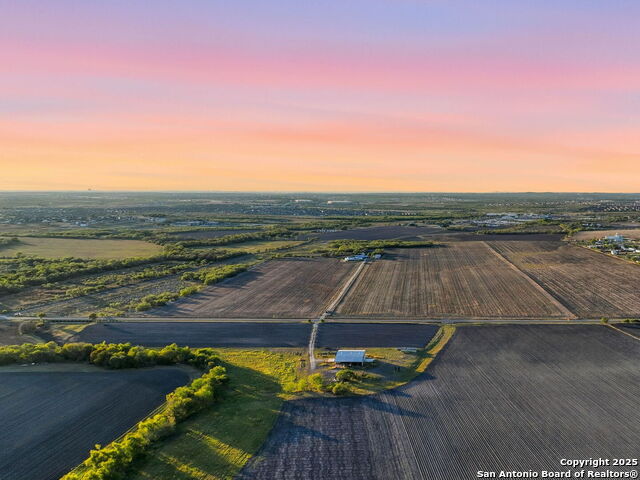 Listing photo id 1 for 3311 Freudenburg