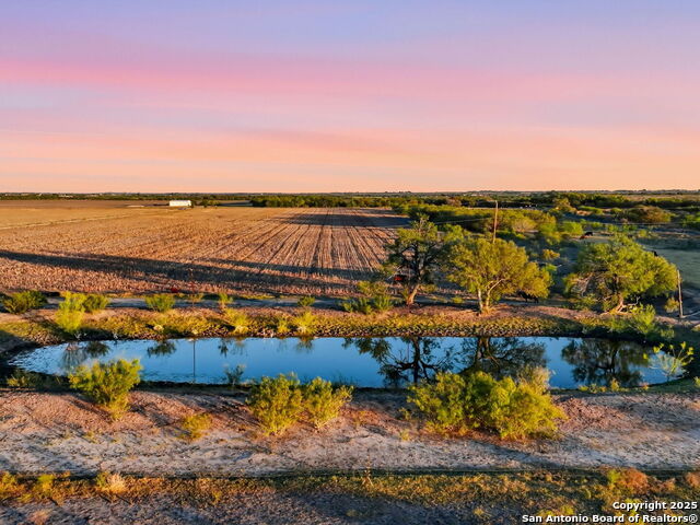 Listing photo id 3 for 3311 Freudenburg