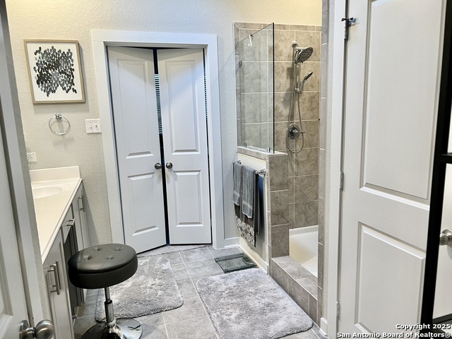 Image 17 of 36 For 7915 Needle Creek