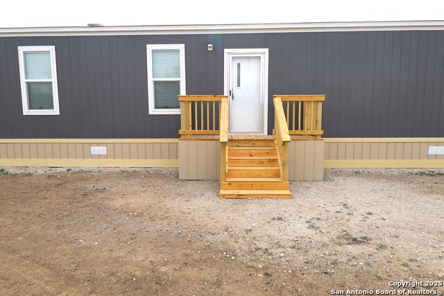 Image 2 of 17 For 325 11th S