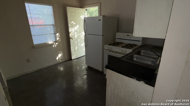 Image 11 of 13 For 442 41st Sw