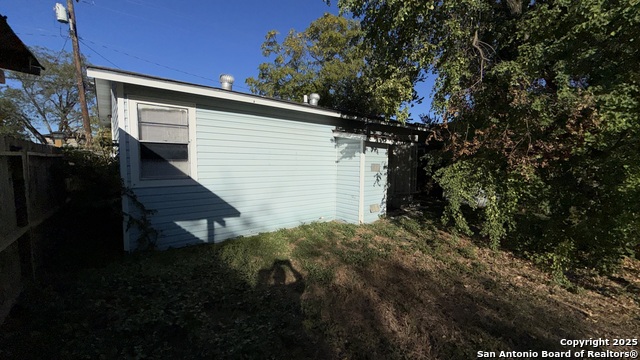 Image 7 of 13 For 442 41st Sw