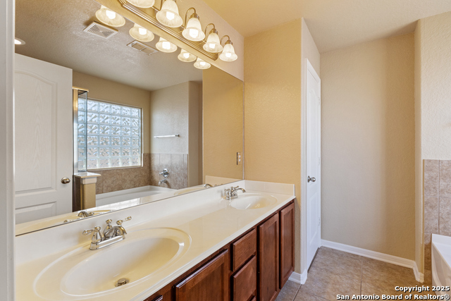 Image 24 of 32 For 10618 Cosmos Canyon