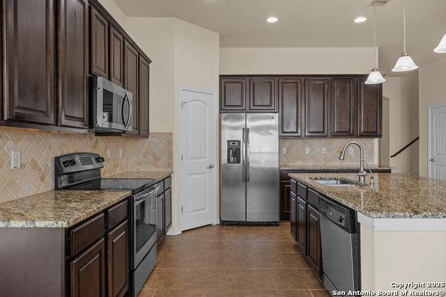 Image 13 of 36 For 3546 High Cloud