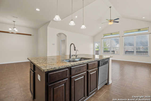 Image 14 of 36 For 3546 High Cloud