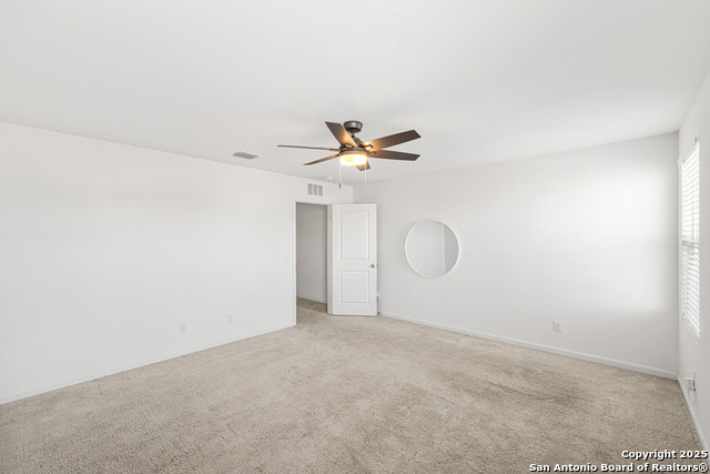 Image 11 of 29 For 5639 Pearl Meadow