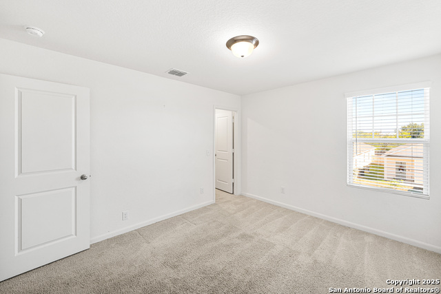 Image 17 of 29 For 5639 Pearl Meadow