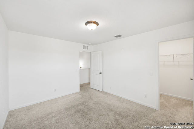 Image 18 of 29 For 5639 Pearl Meadow