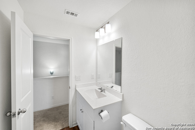 Image 20 of 29 For 5639 Pearl Meadow