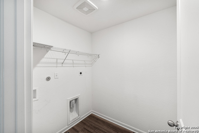 Image 22 of 29 For 5639 Pearl Meadow