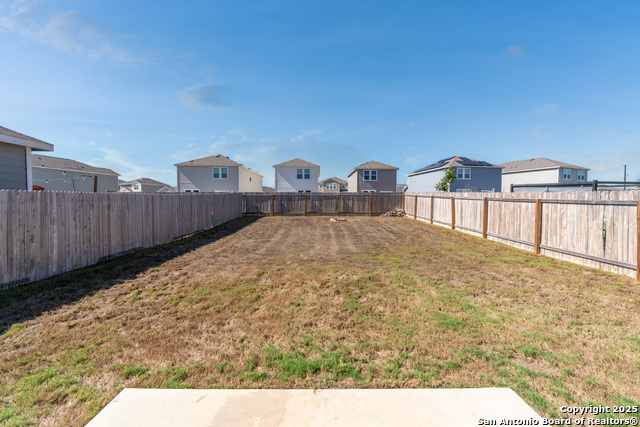 Image 24 of 29 For 5639 Pearl Meadow