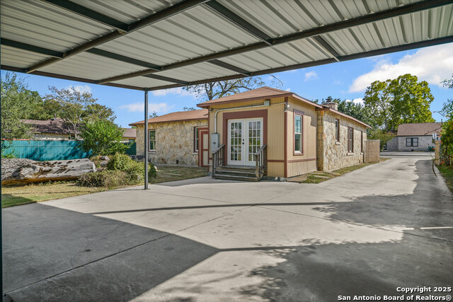 Image 20 of 21 For 281 Hermine Blvd