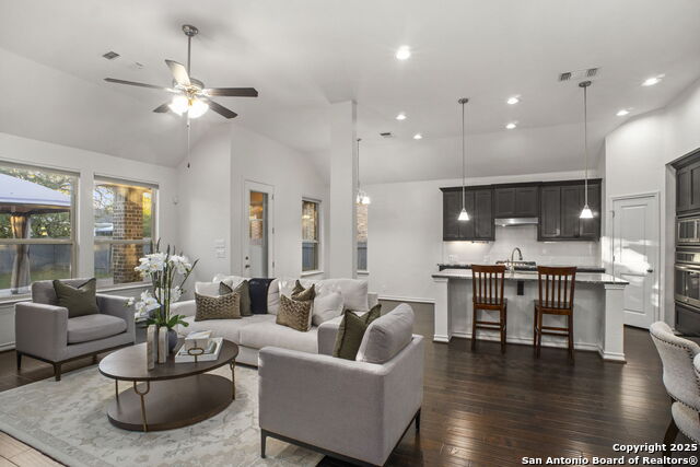 Image 8 of 26 For 111 Cimarron