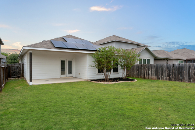 Listing photo id 28 for 8232 Breezy Cove