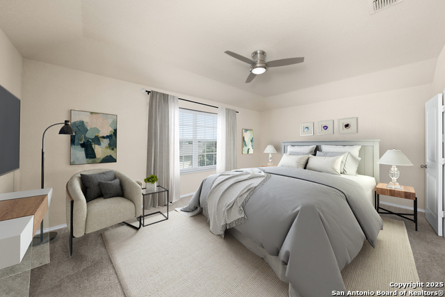 Listing photo id 12 for 1607 Tree Run