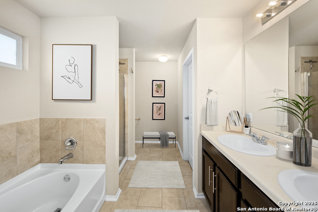 Listing photo id 13 for 1607 Tree Run