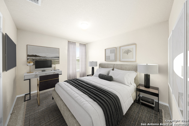 Listing photo id 15 for 1607 Tree Run