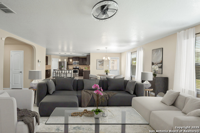 Listing photo id 4 for 1607 Tree Run