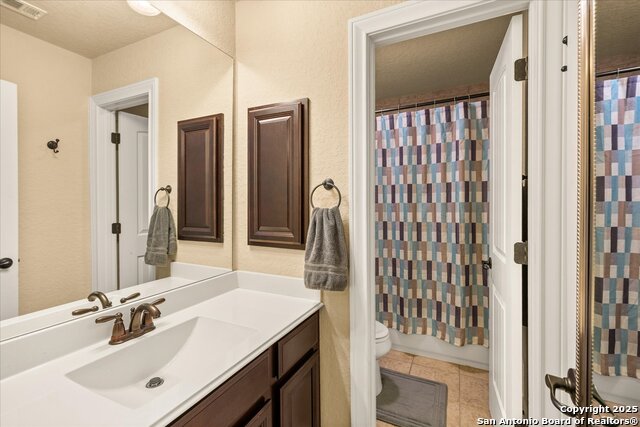 Listing photo id 36 for 8907 Irving Hill