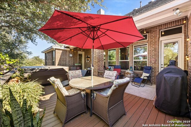 Listing photo id 41 for 8907 Irving Hill